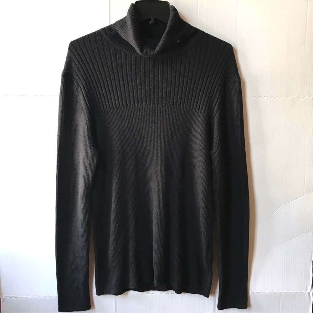 Tommy Hilfiger NWT Black Cotton Turtleneck…